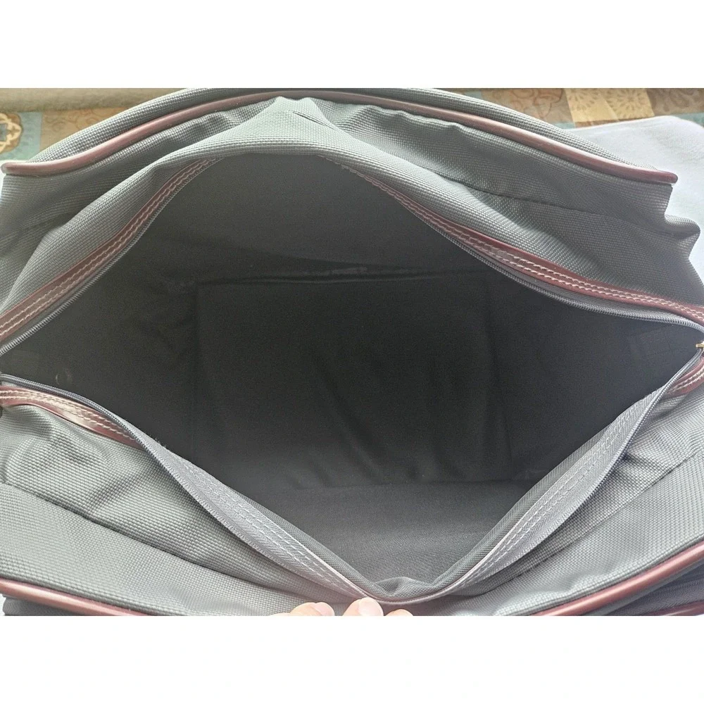 Vintage Samsonite Series‎ 2100 Carry-On Travel Bag Gray Burgundy Shoulder Strap
